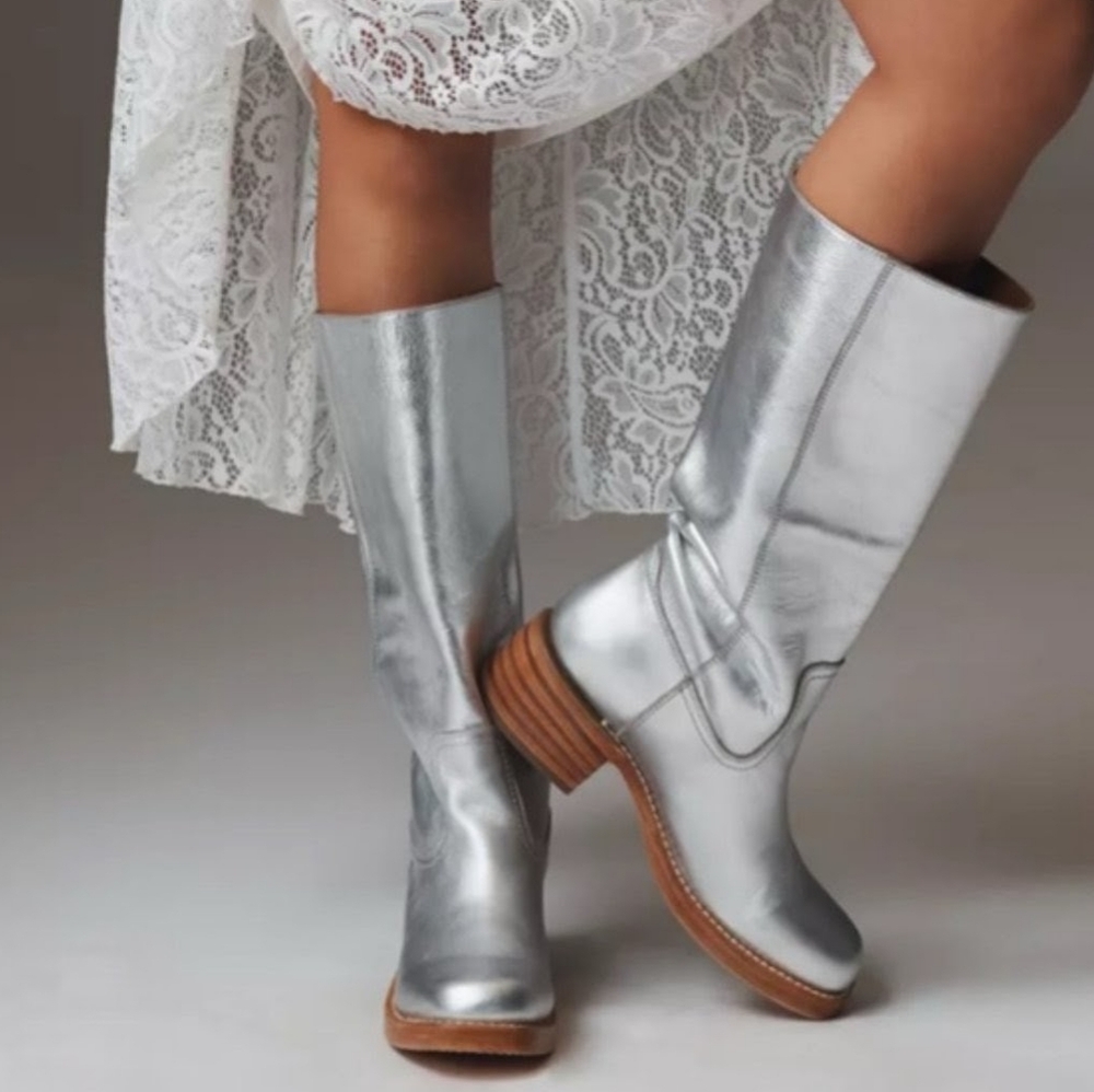 Frye Campus Silver Leather Boots Size 8.5 - Picture 1 of 16